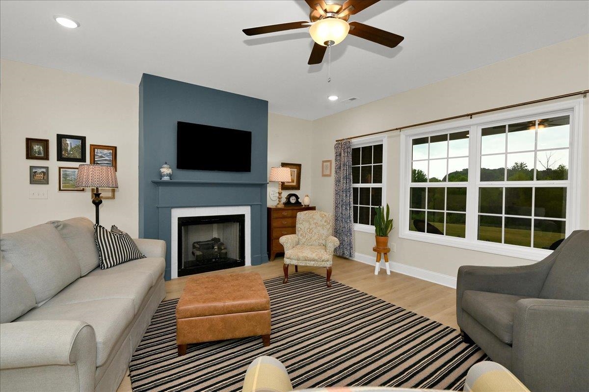2151 Misty Dr