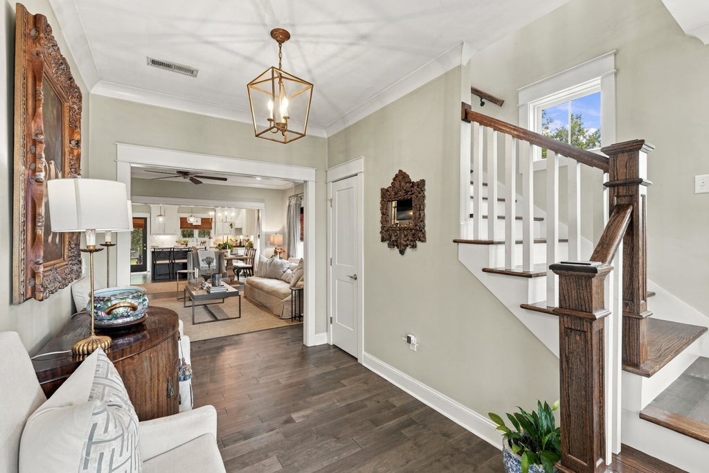 Photo of 300 Hickory Dr, Muscle Shoals, AL 35661 (MLS # 531725)