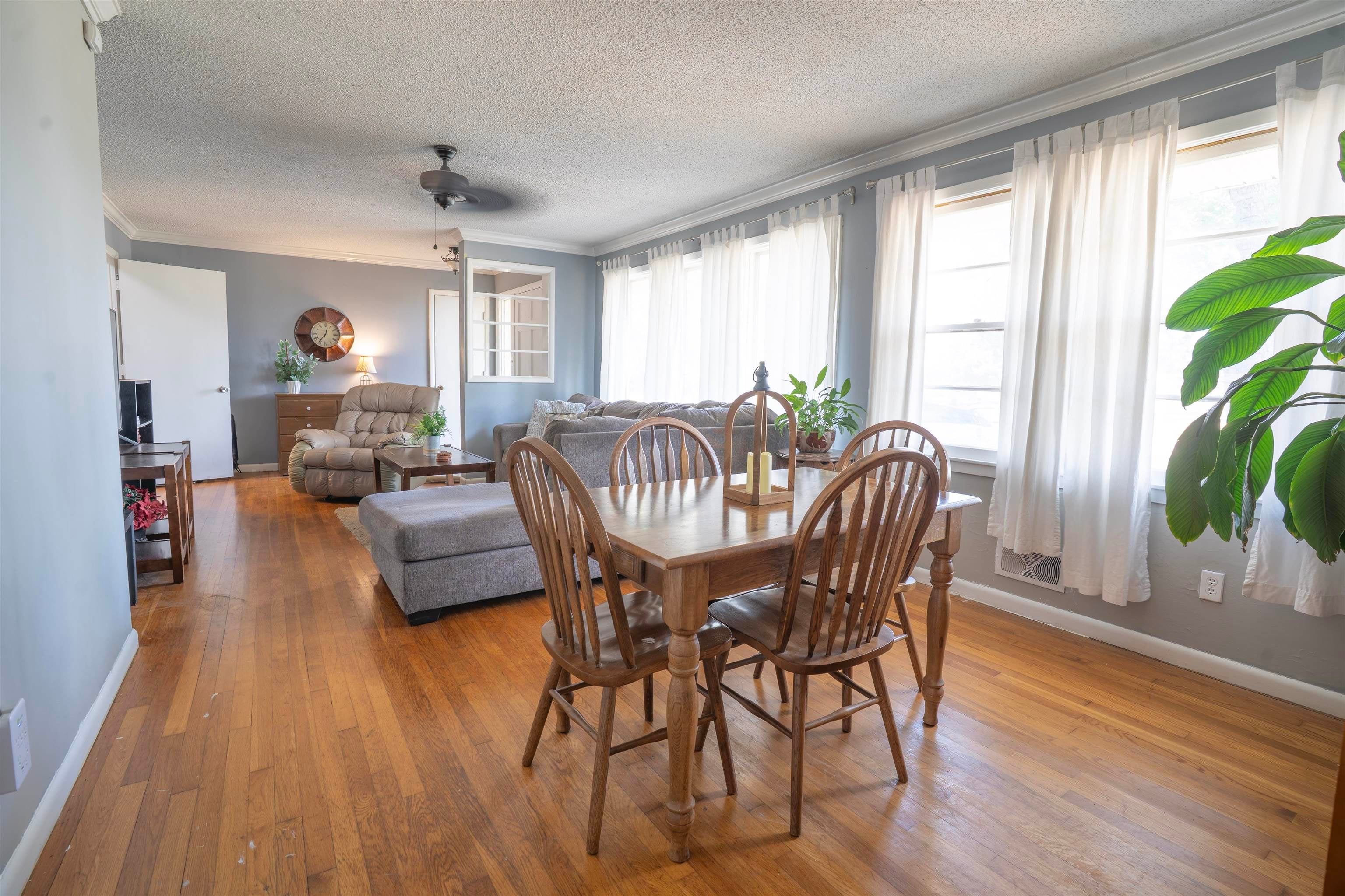 204 W Edison Ave - Photo 3