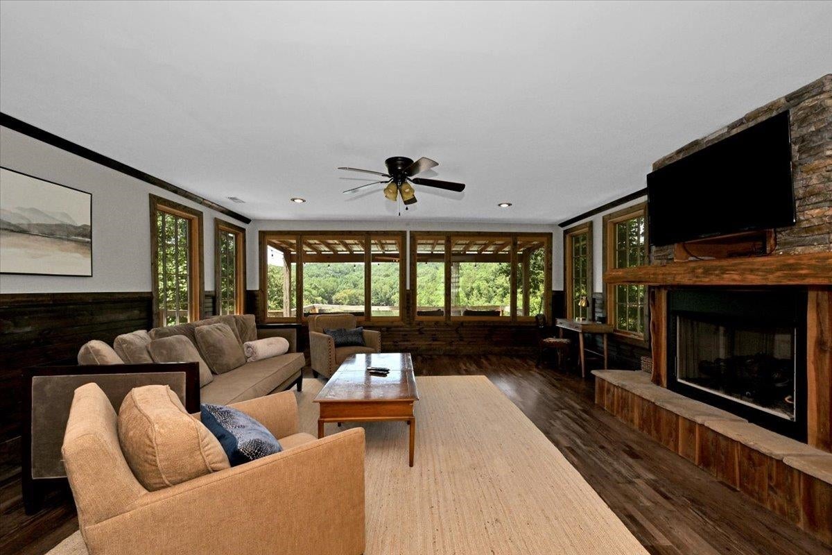 450 Co Rd 363