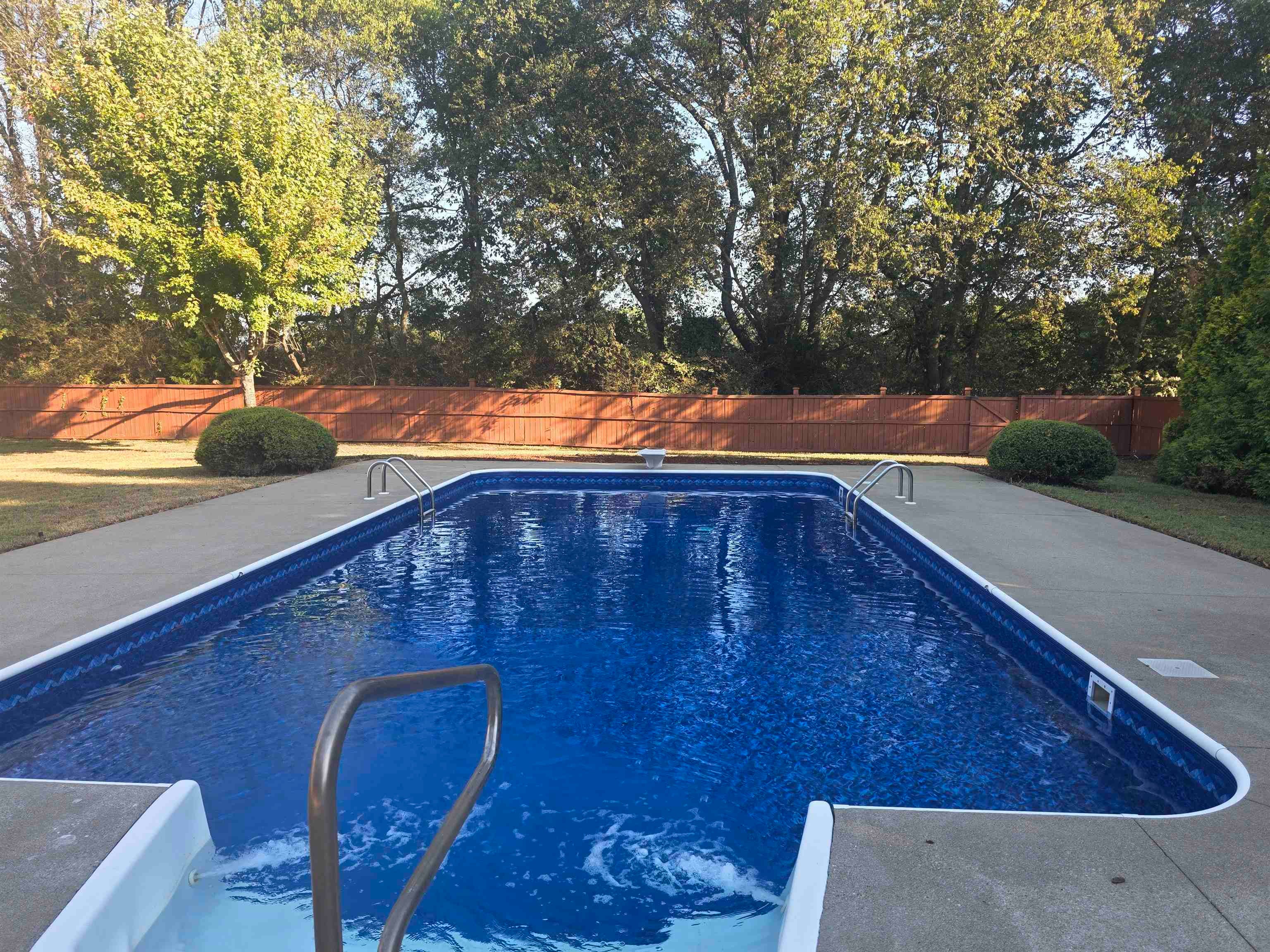 112 Dalton Ln