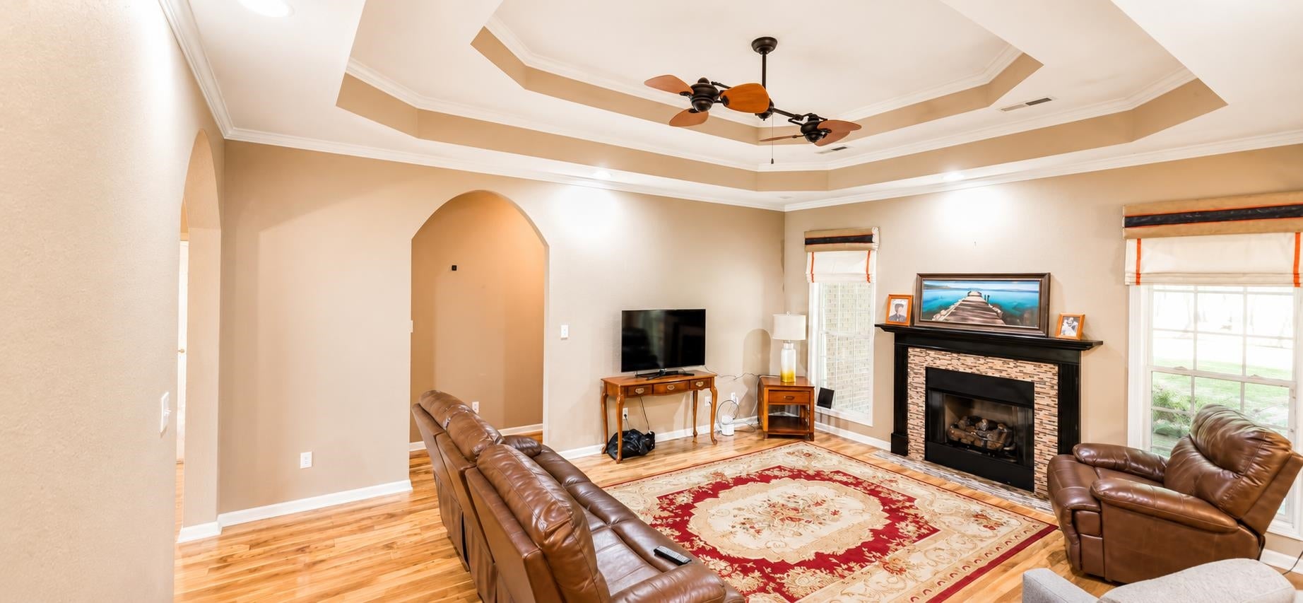 2305 Parc Pl - Photo 3