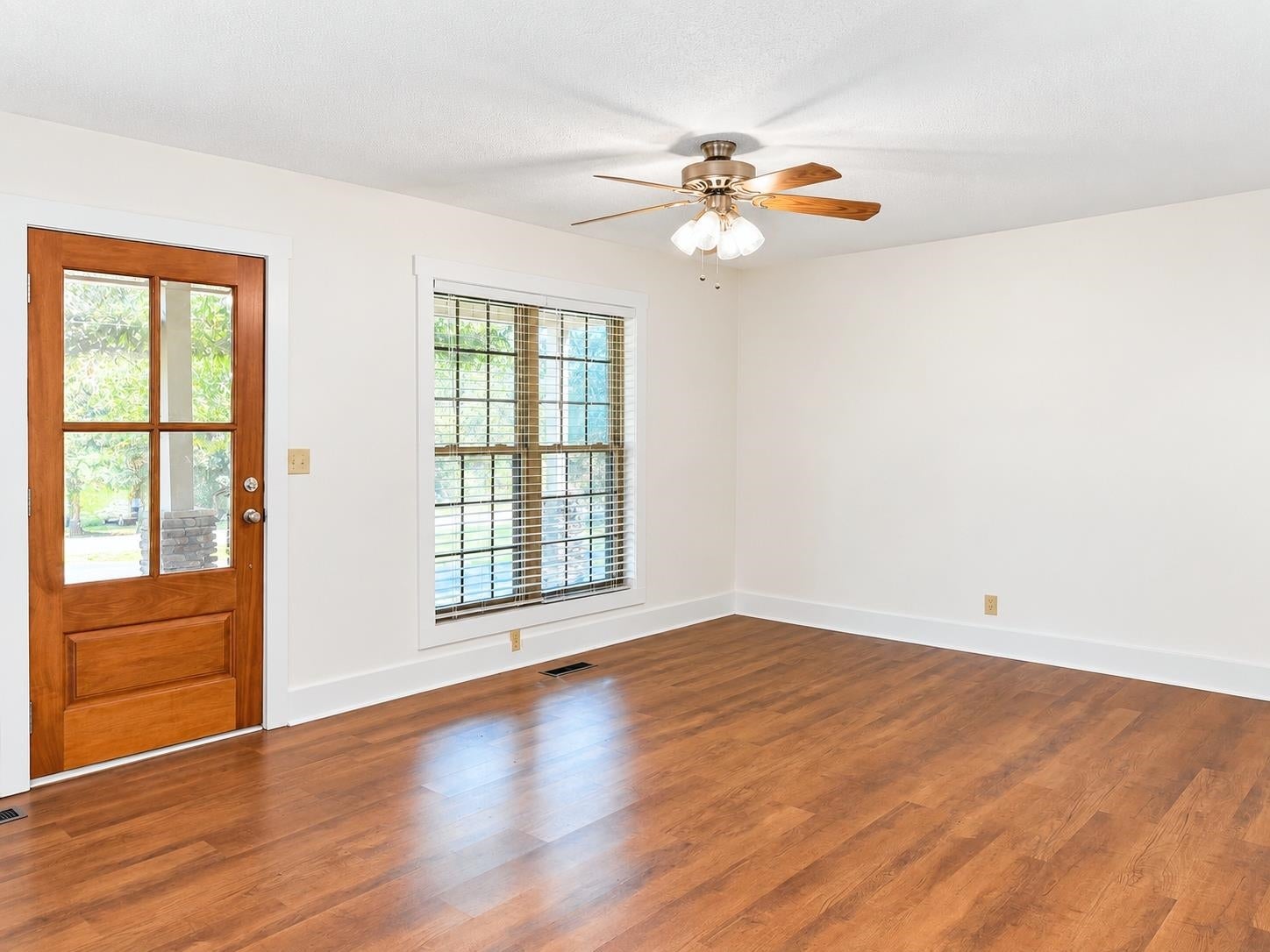 2141 Co Rd 1043
