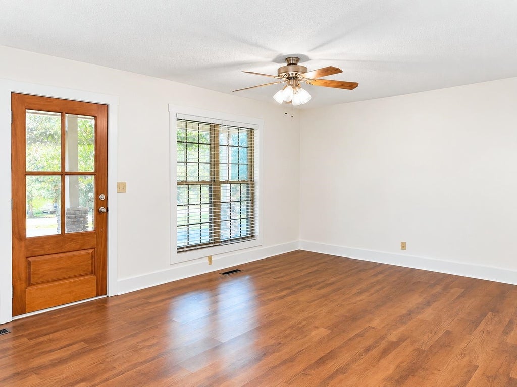 Photo of 2141 Co Rd 1043, Cullman, AL 35057 (MLS # 531553)