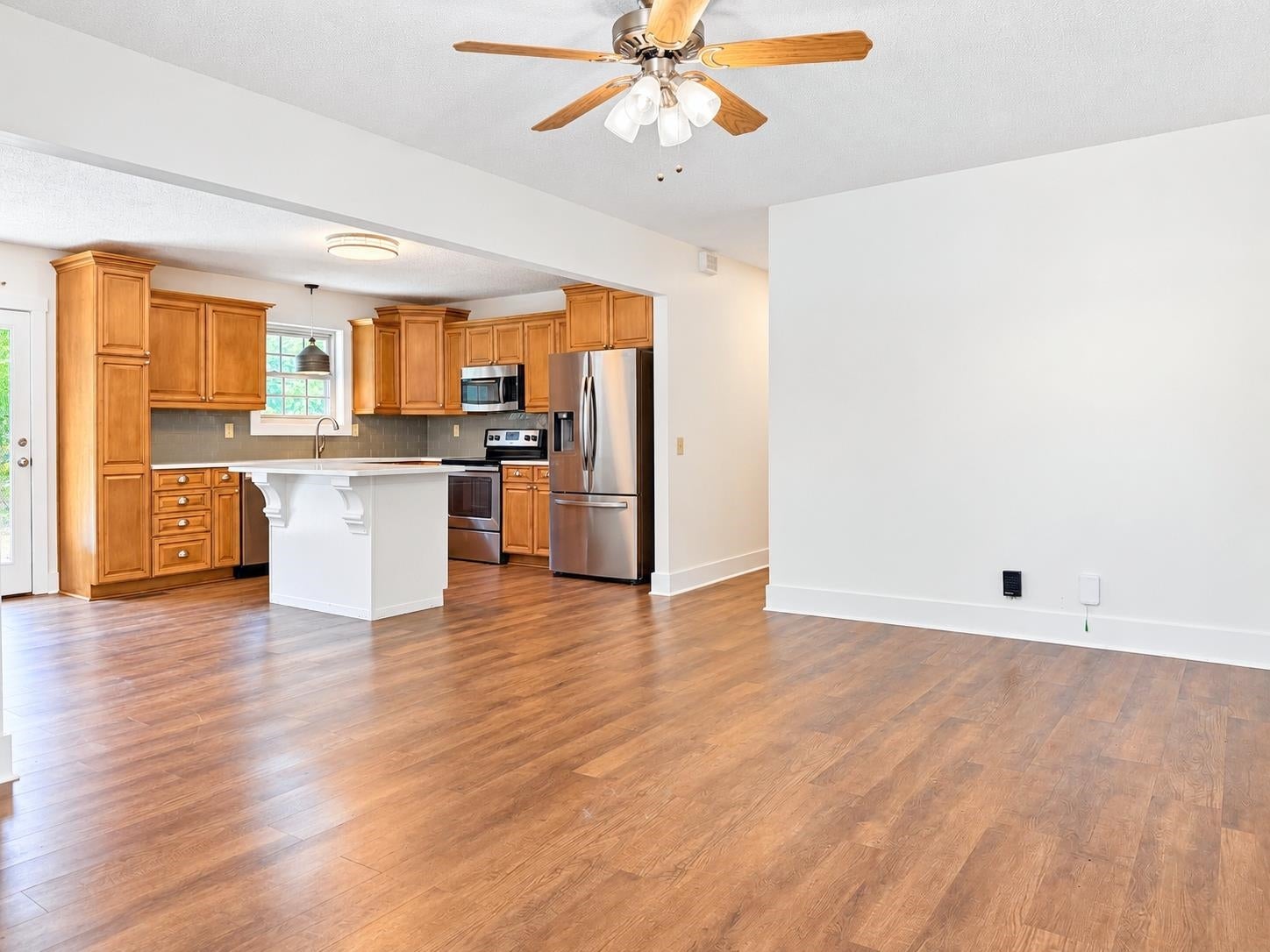 2141 Co Rd 1043