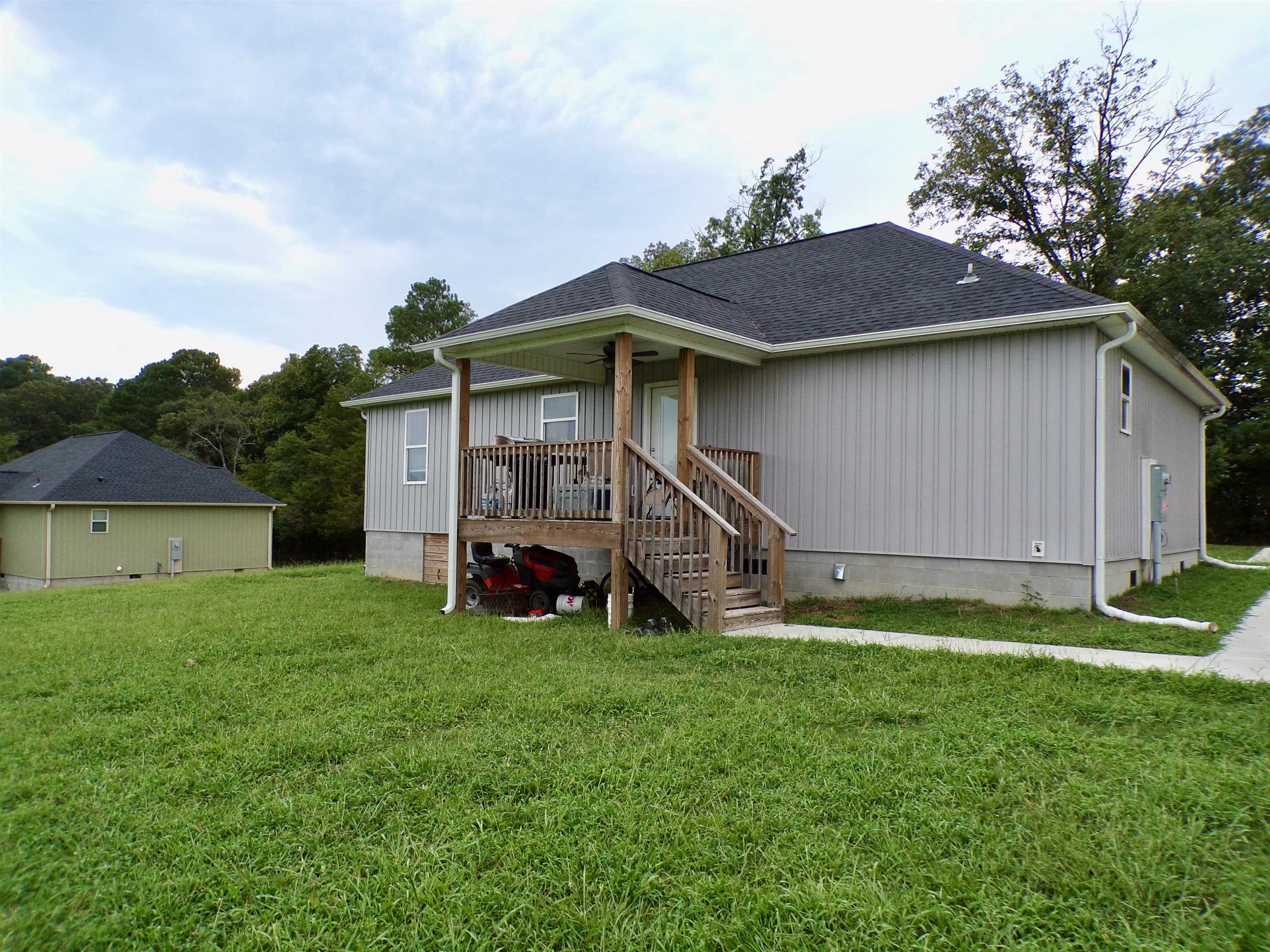 205 Co Rd 464