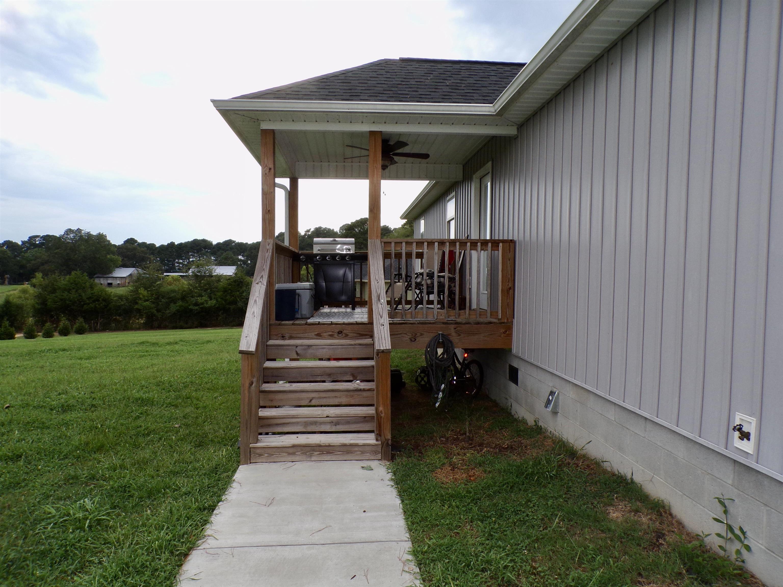 205 Co Rd 464