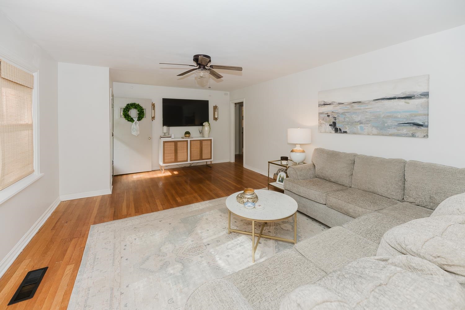 3514 E 18th Ct - Photo 3