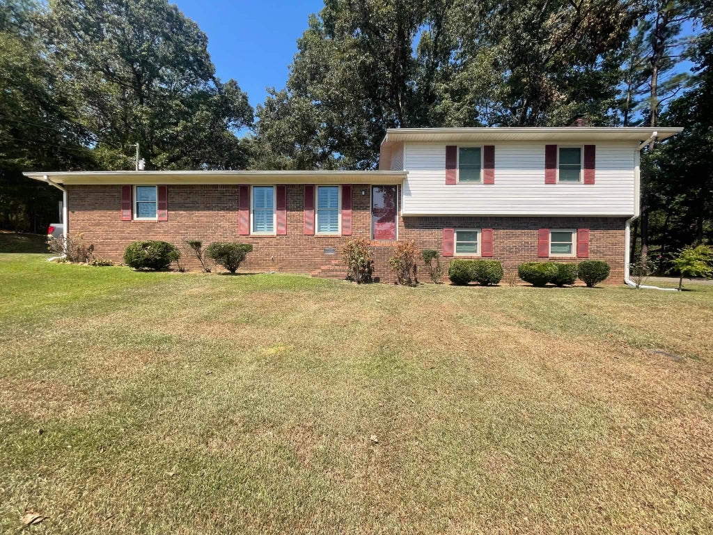 Photo of 2061 Co Hwy 45, Guin, AL 35563 (MLS # 531664)
