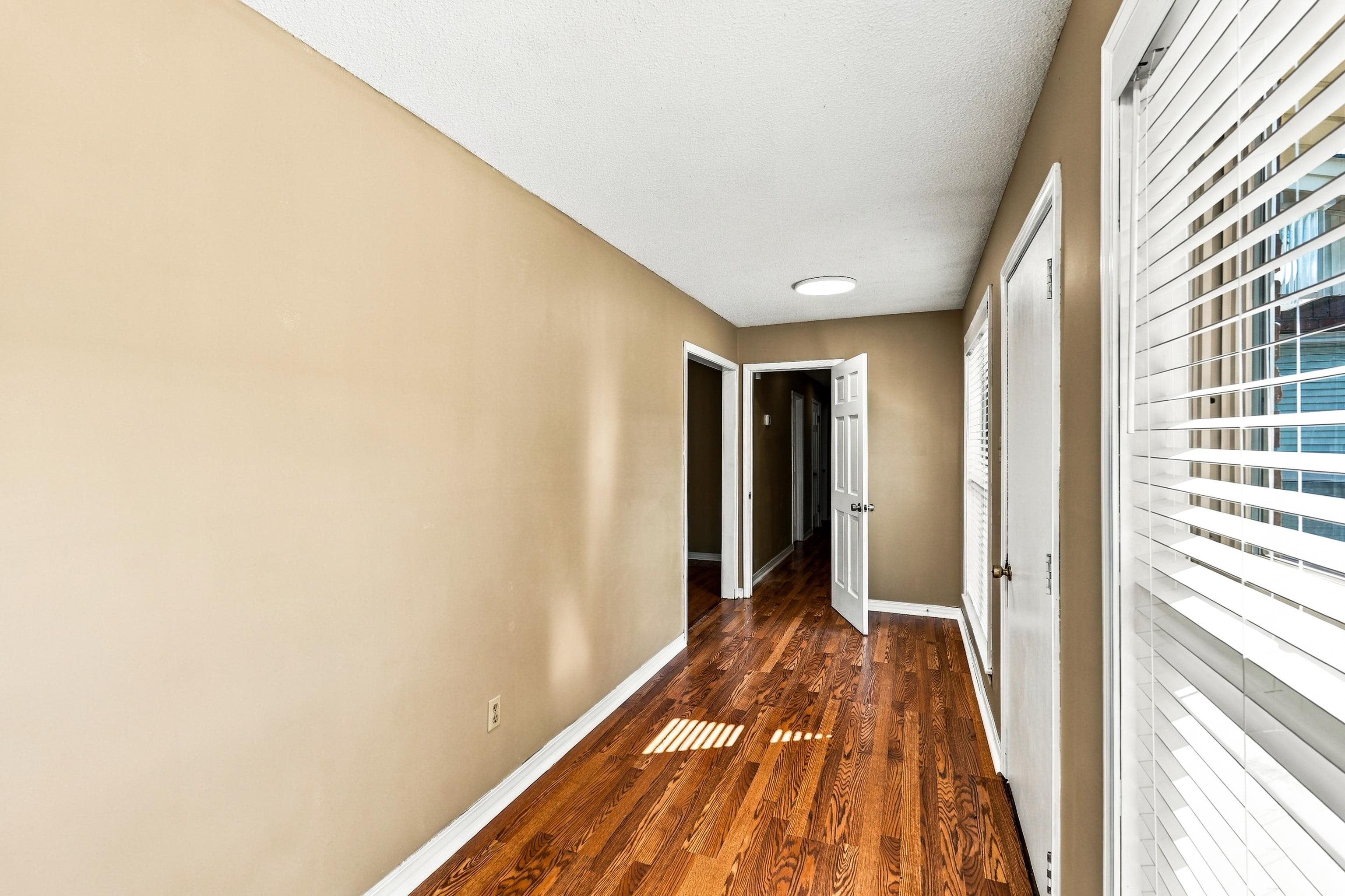 118 W Oak Hill Dr