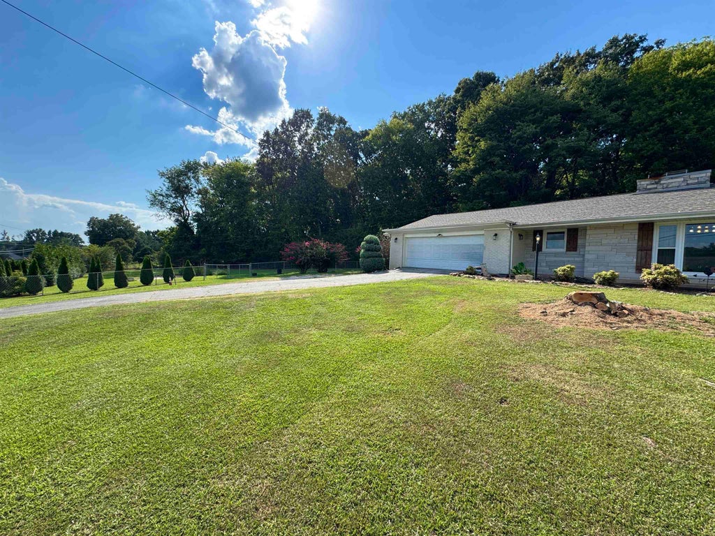 Photo of 3905 Co Rd 47, Florence, AL 35630 (MLS # 531266)