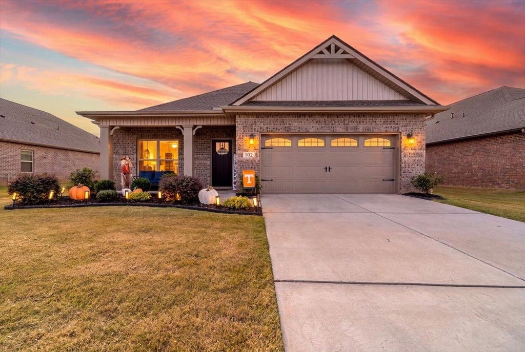 Photo of 102 Kiley Ann Ct, Meridianville, AL 35759 (MLS # 531689)