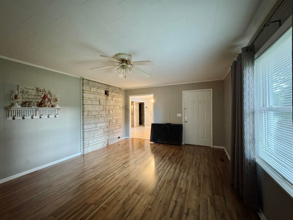 Photo of 830 Co Rd 547, Rogersville, AL 35652 (MLS # 531826)