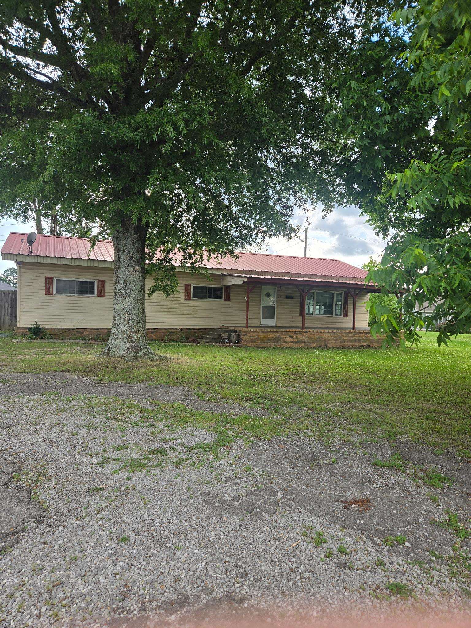 Photo 1 of 3 — 49 Co Rd 1285, Vinemont, AL 35179