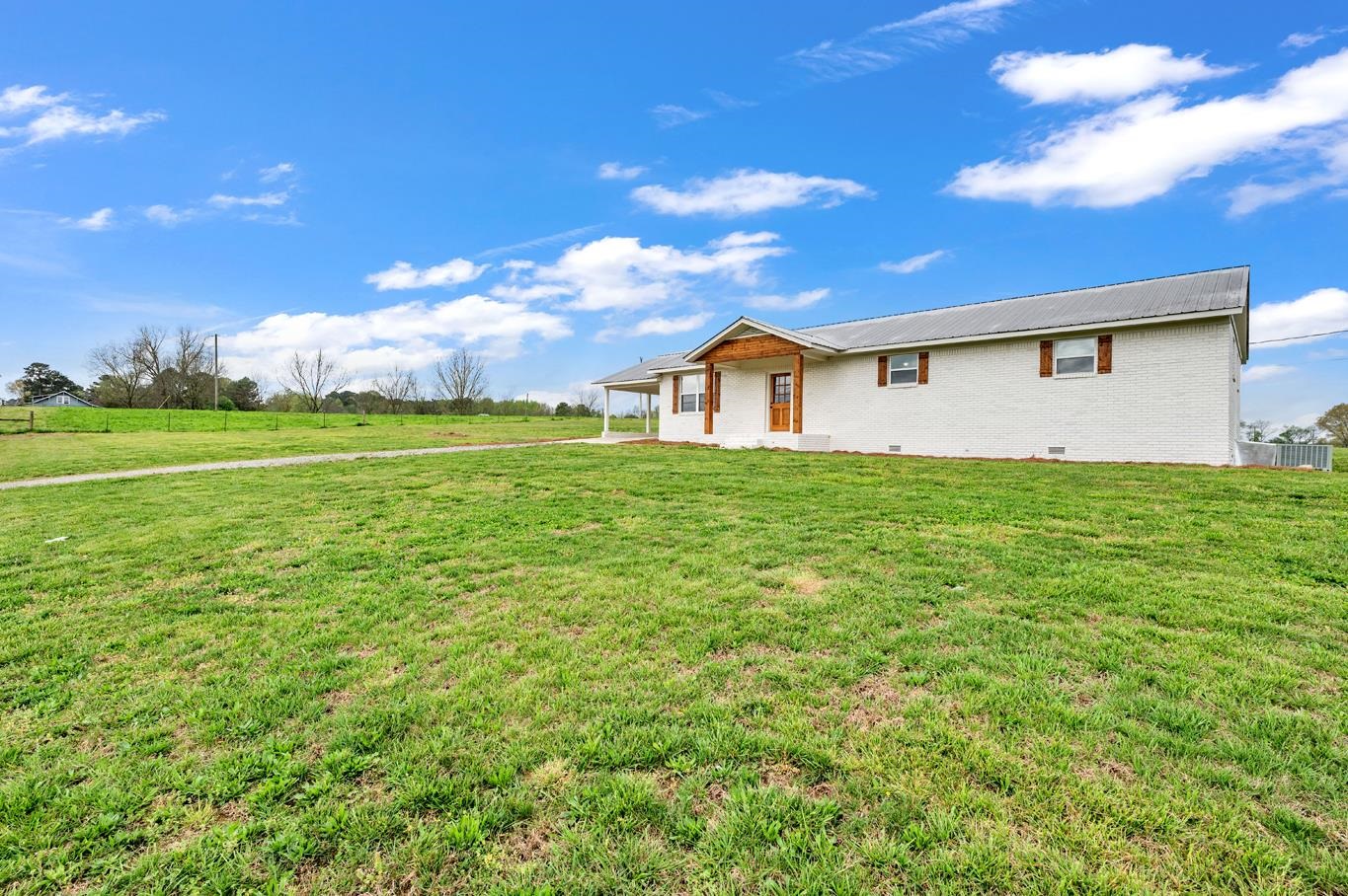 616 Co Rd 1662