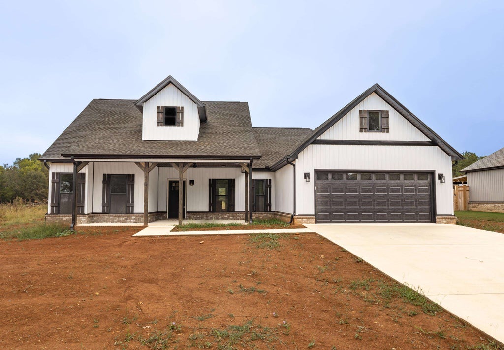Photo of 222 Co Rd 151, Florence, AL 35633 (MLS # 531640)