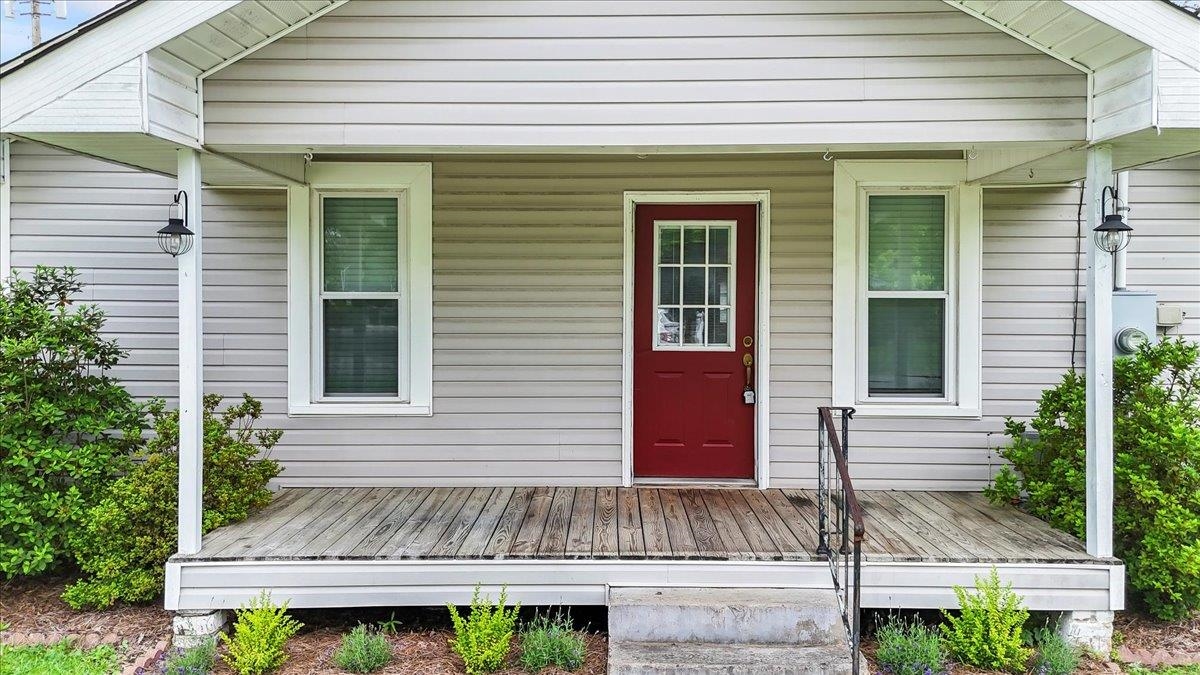 114 NW Morgan Ave