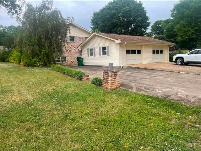 604 N Broad St - Photo 4