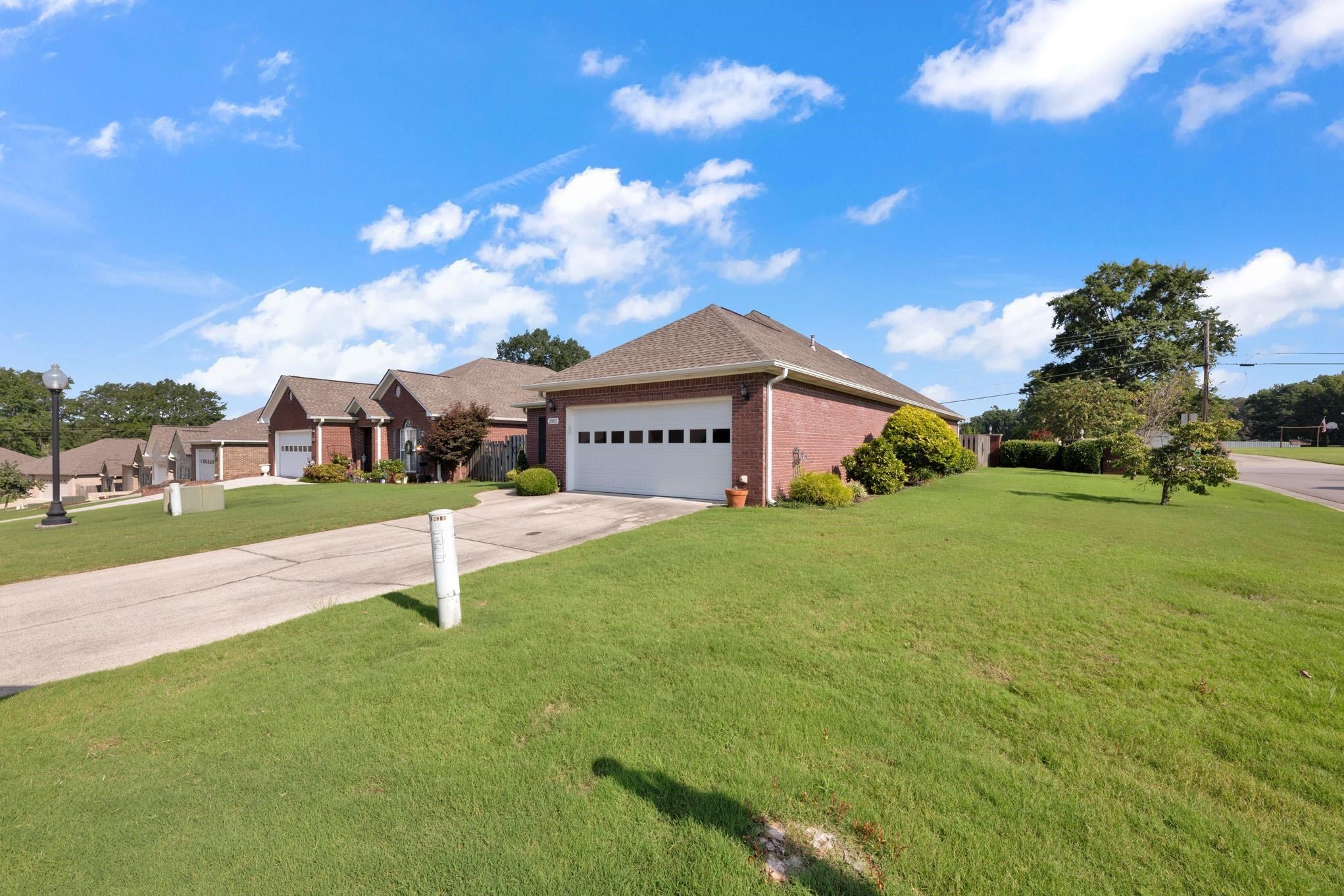 2901 Phelan Cir SE