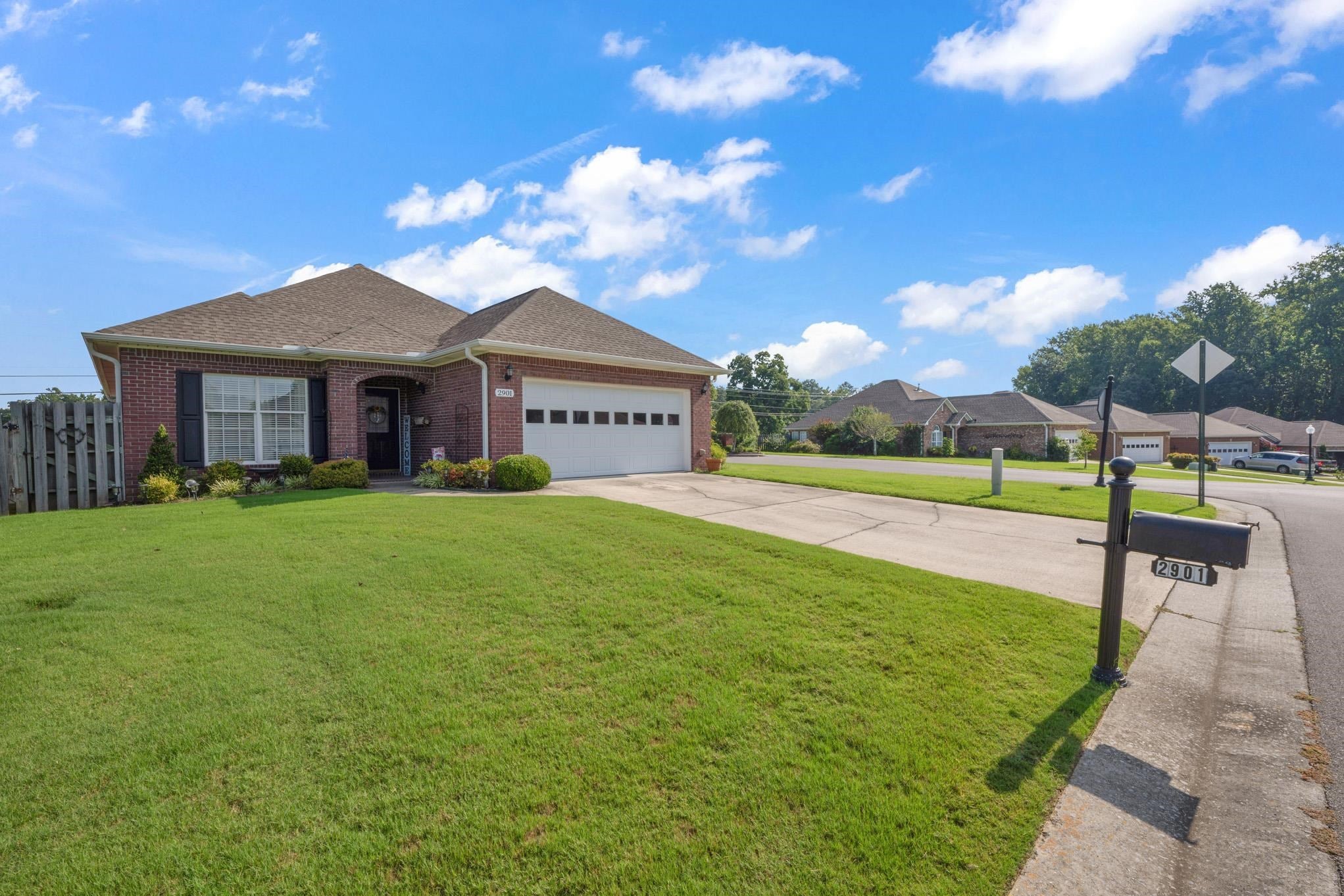 2901 Phelan Cir SE