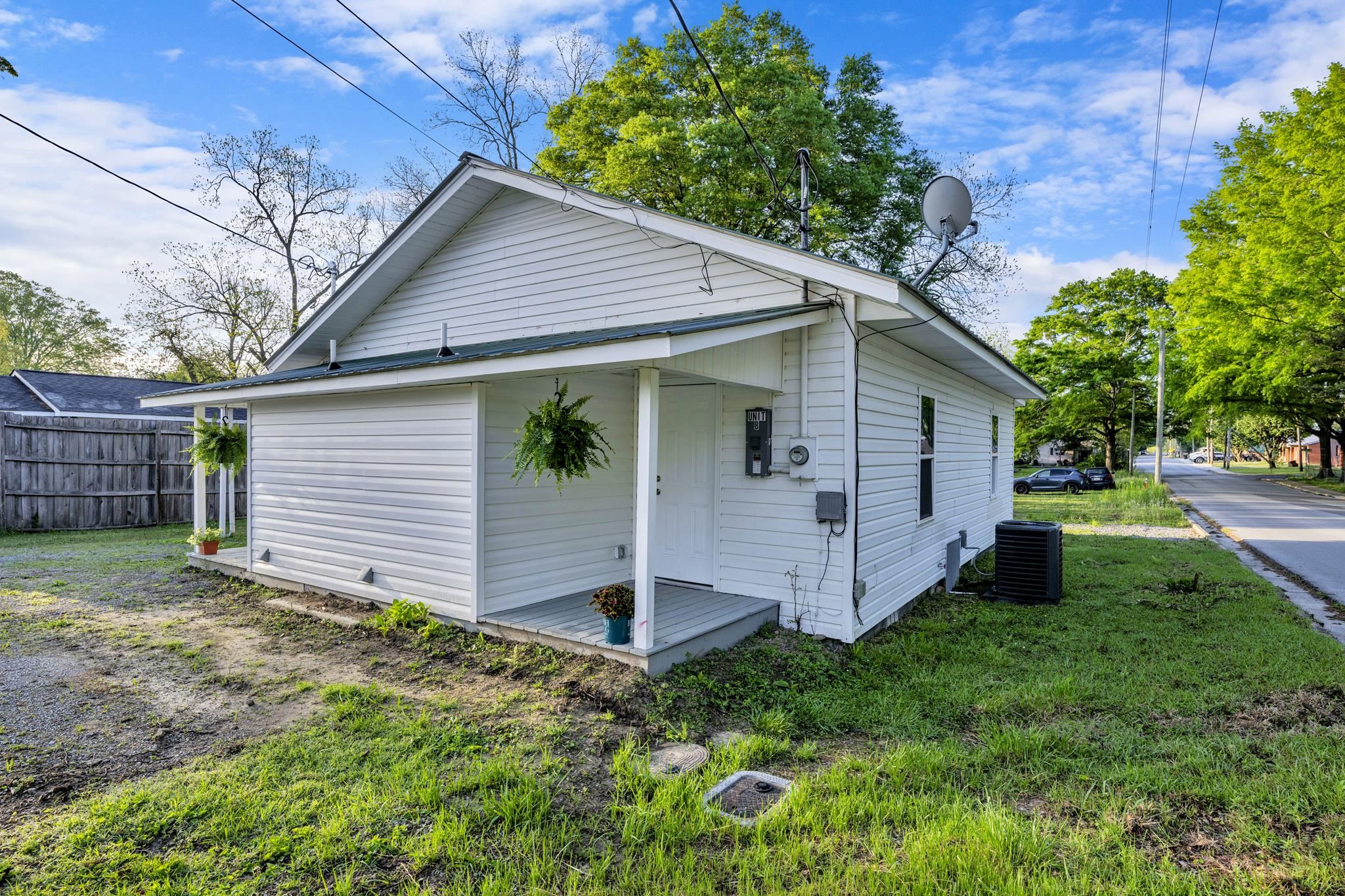 1432 Dripping Springs Rd