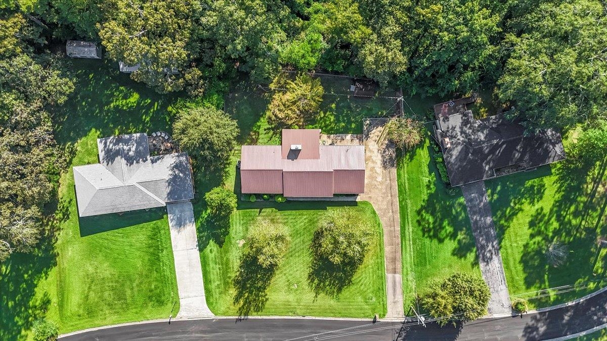 1014 Larkwood Dr NE