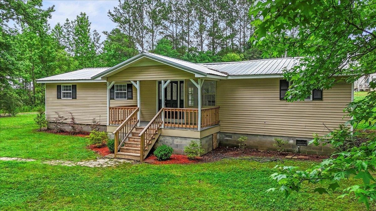 32 Co Rd 205