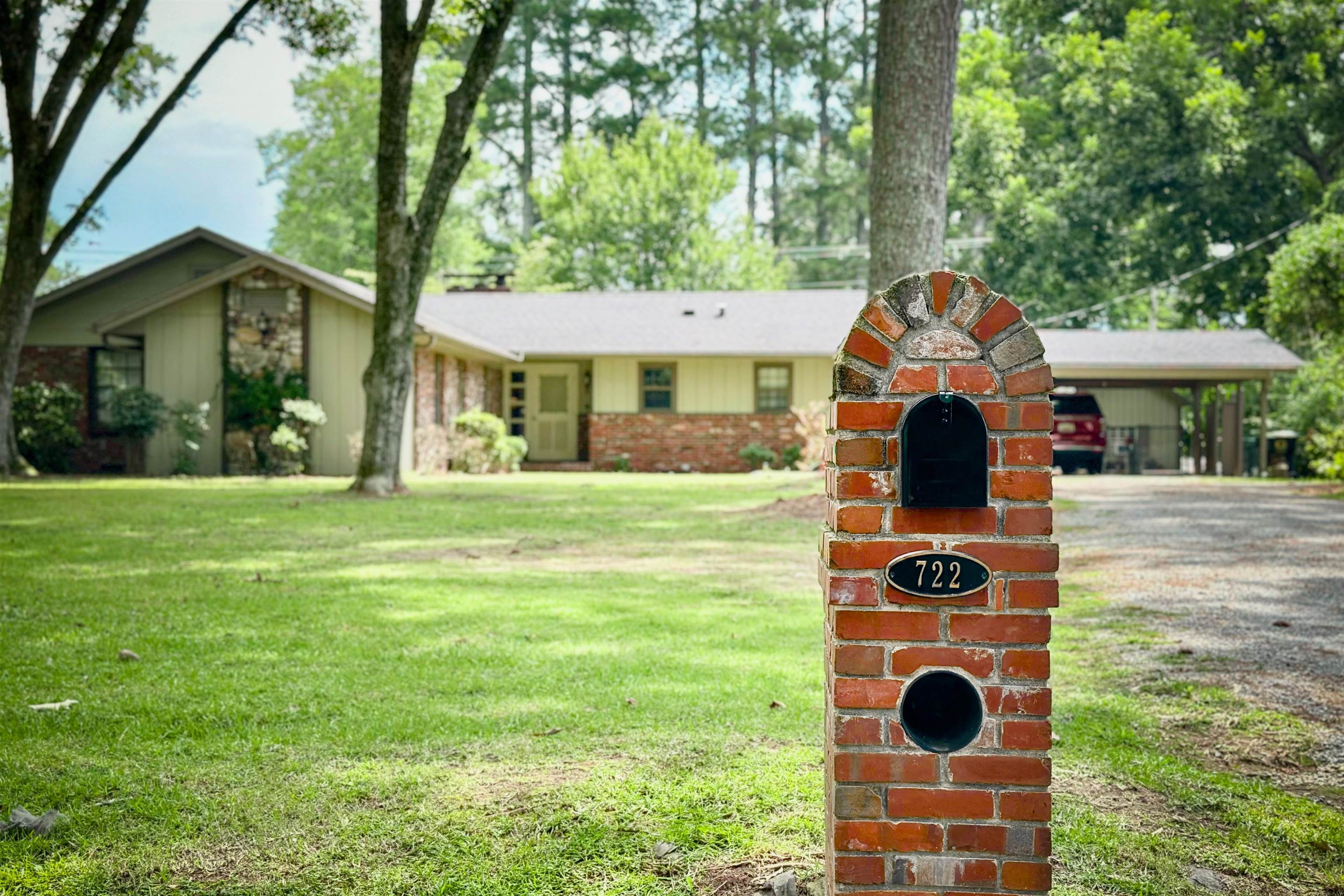 722 Denson Ave