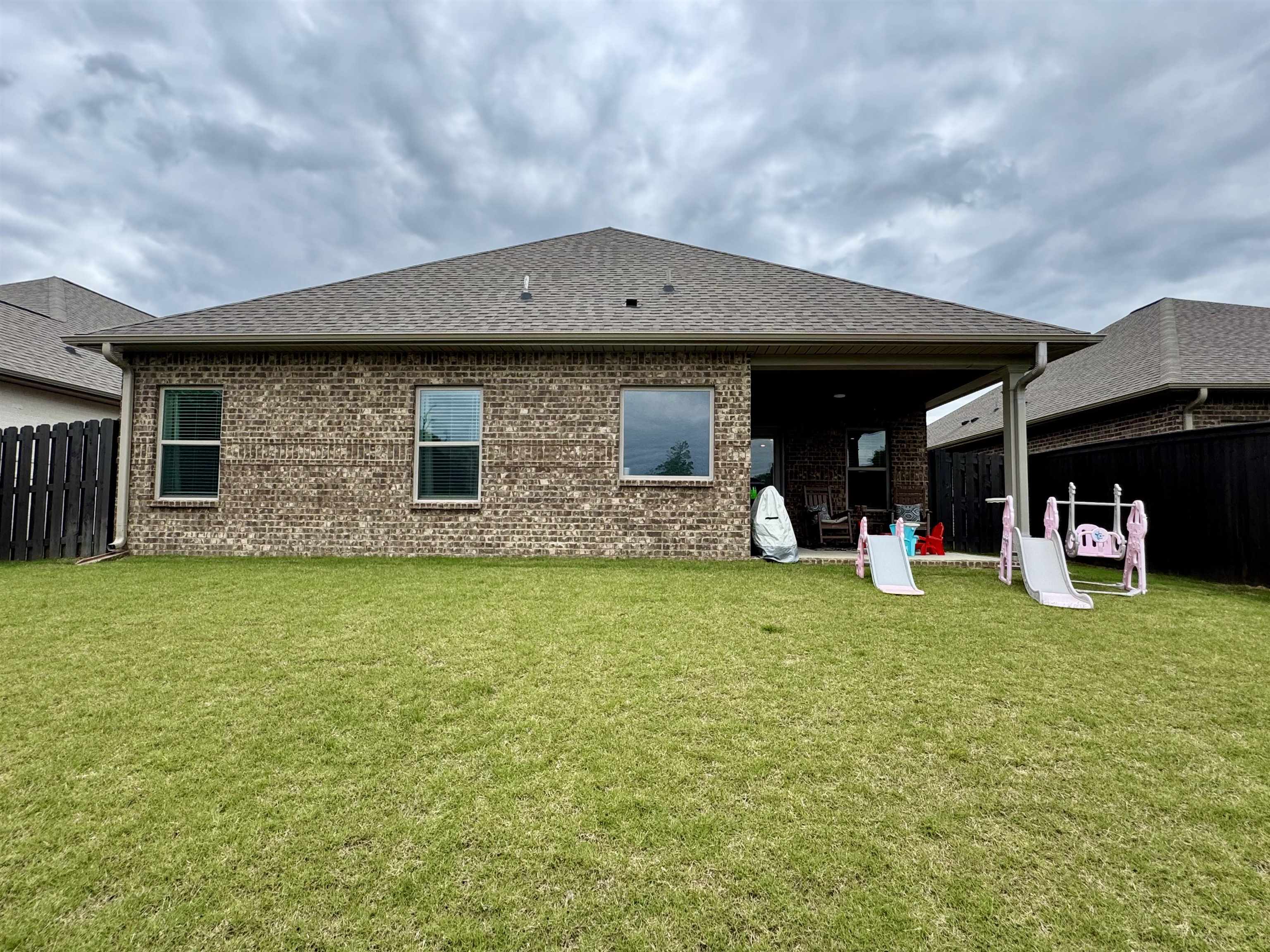 1809 Shadowbrook Ln