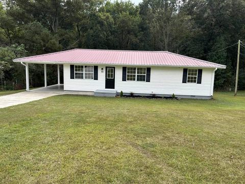94 Meadow Dr Holly Pond AL 