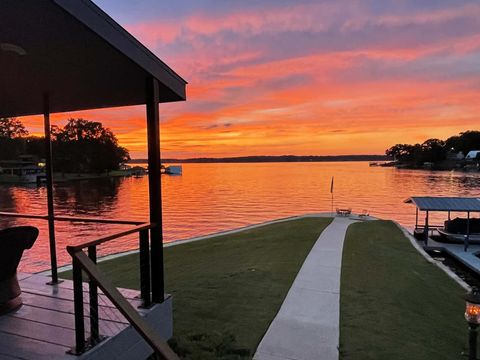 680 Eastlake Dr Muscle Shoals AL 35661