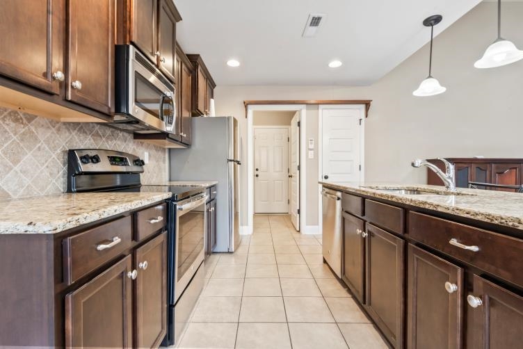 1509 JOY ST SE Joy St