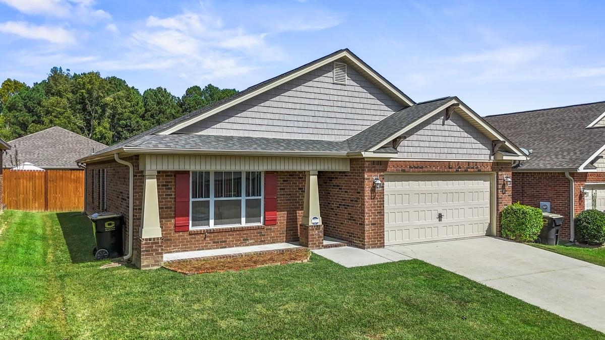 1509 JOY ST SE Joy St