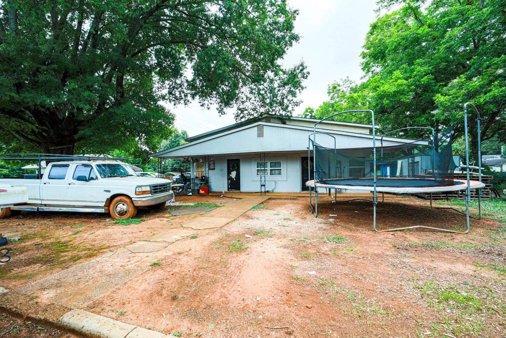 Photo of 401403 O'Neal St, Florence, AL 35630 (MLS # 529625)