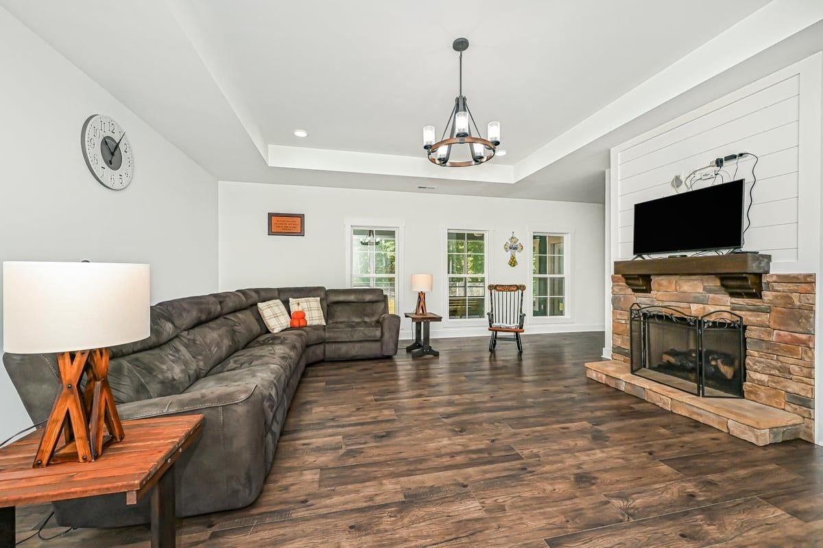 83 Co Rd 948