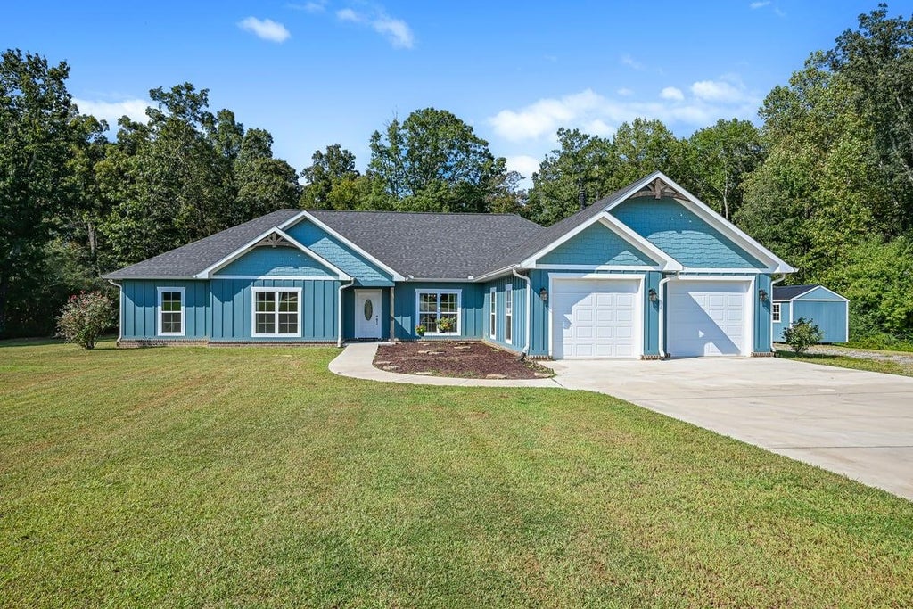 Photo of 83 Co Rd 948, Cullman, AL 35057 (MLS # 531310)