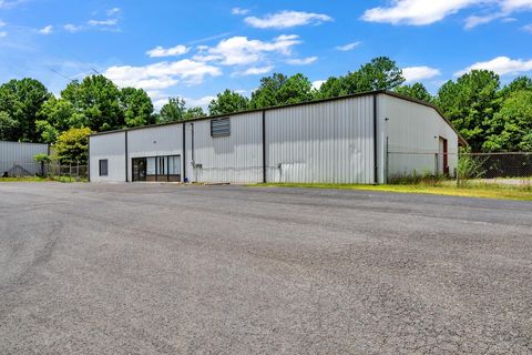 8799 US Hwy 31 Hanceville AL