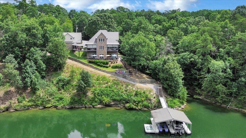 Photo of 2610 Co Rd 369, Cullman, AL 35057 (MLS # 530220)