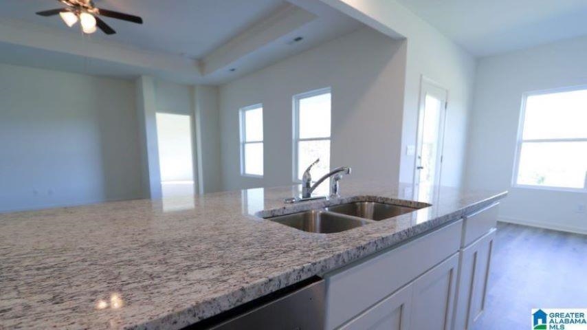 276 Camden Ct SW