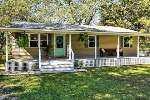 5893 Holly Pond Rd Baileyton AL 