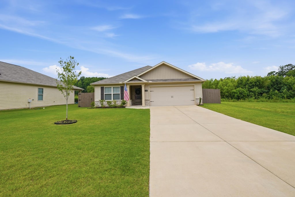 Photo of 314 Belmar Way SW, Hanceville, AL 35077 (MLS # 529920)
