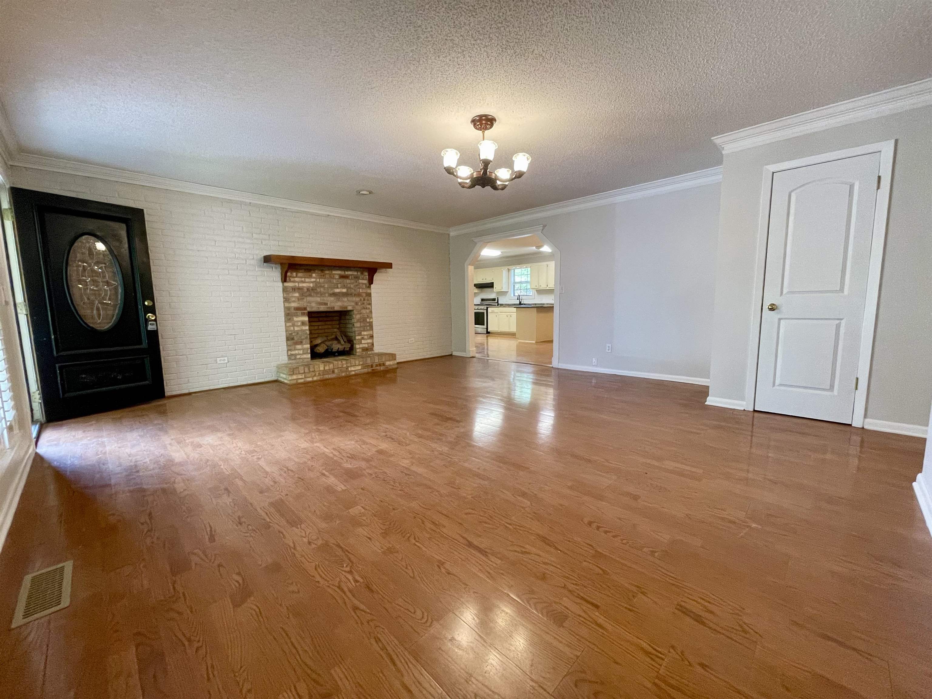 2106 Dialsdale Dr SW