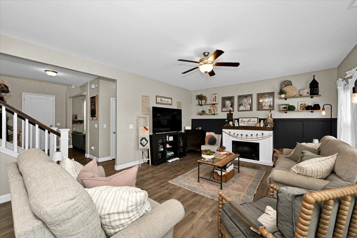 1417 Wishing Well Dr NE