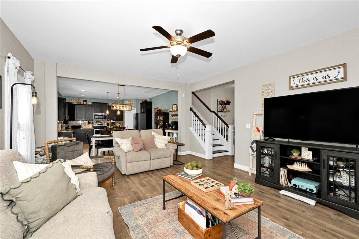 1417 Wishing Well Dr NE