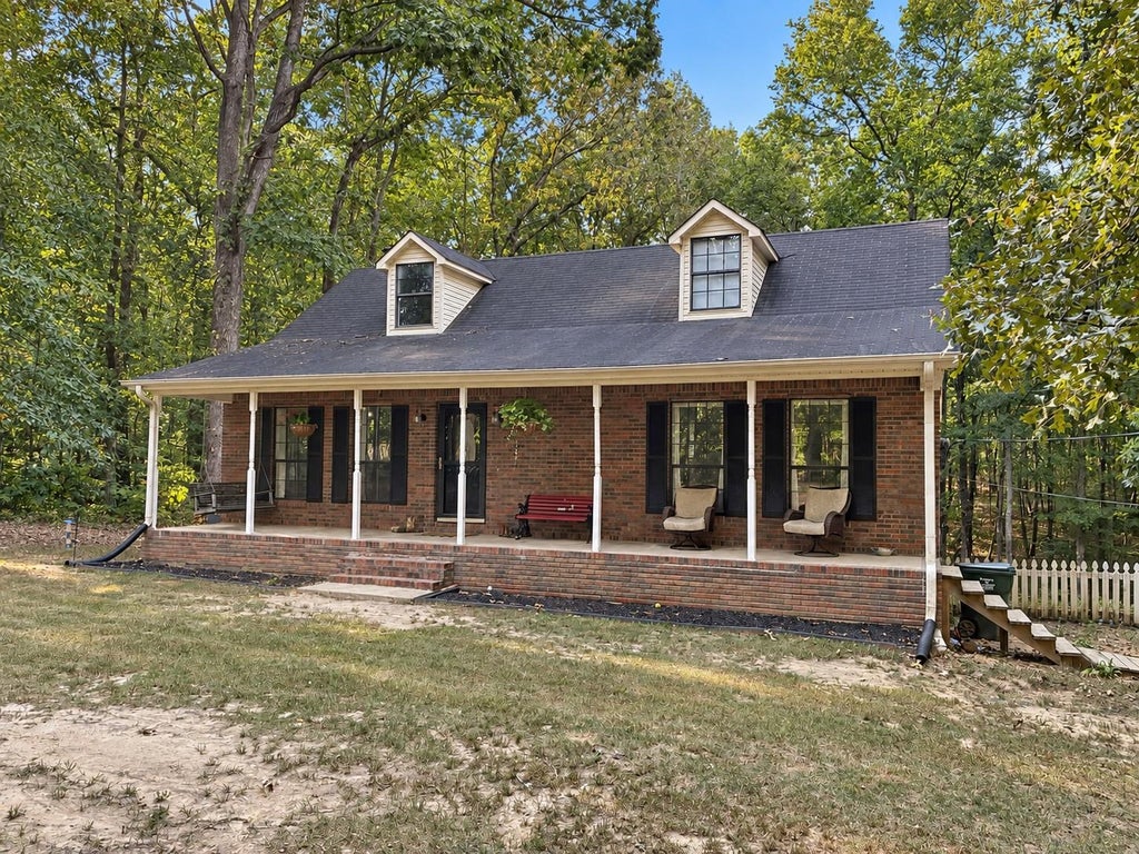 Photo of 6365 Frankfort Rd, Tuscumbia, AL 35674 (MLS # 531383)