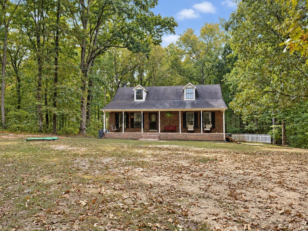 Photo of 6365 Frankfort Rd, Tuscumbia, AL 35674 (MLS # 531383)