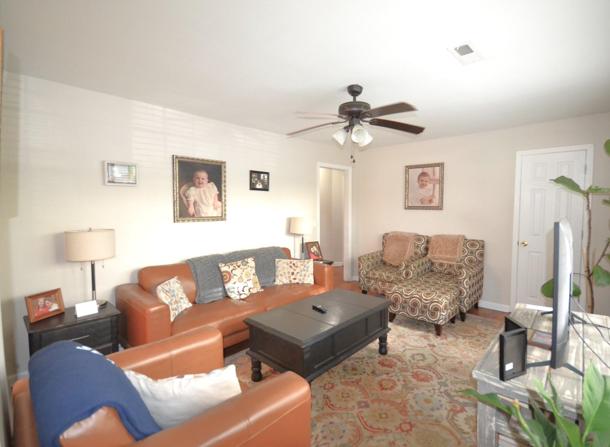 1006 Ave F SE
