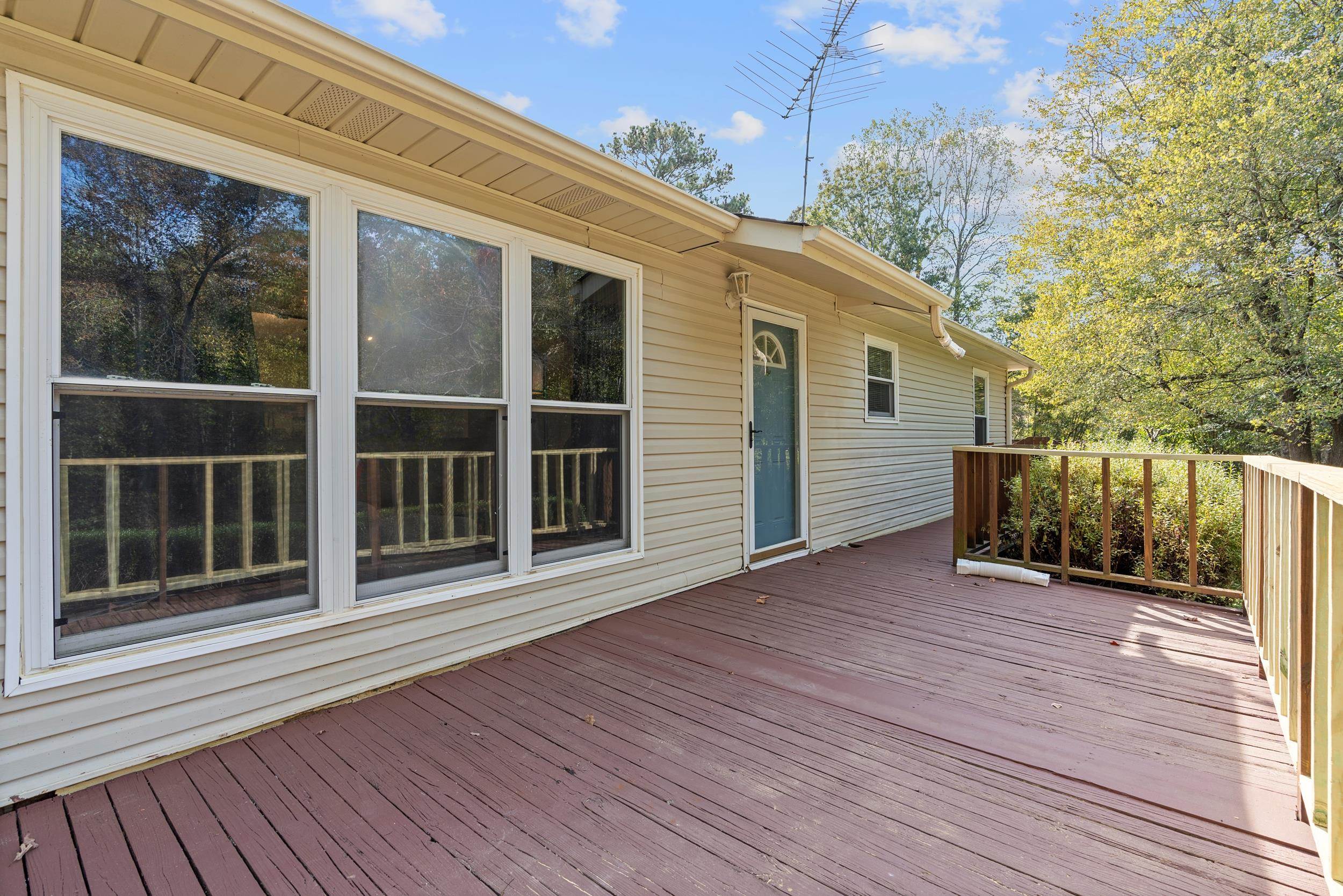 220 Co Rd 1401