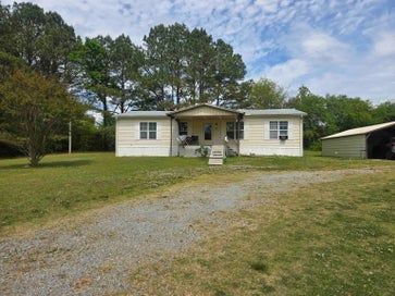 2031 Co Rd 1121 Vinemont AL 35179