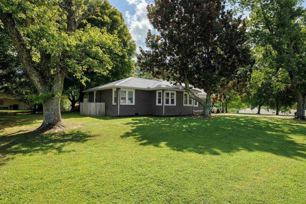 Photo of 8352 Hwy 17, Florence, AL 35633 (MLS # 531076)
